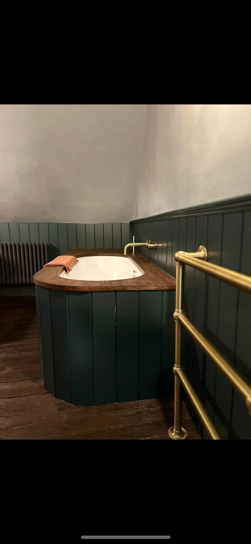 Freestanding bath and brass taps