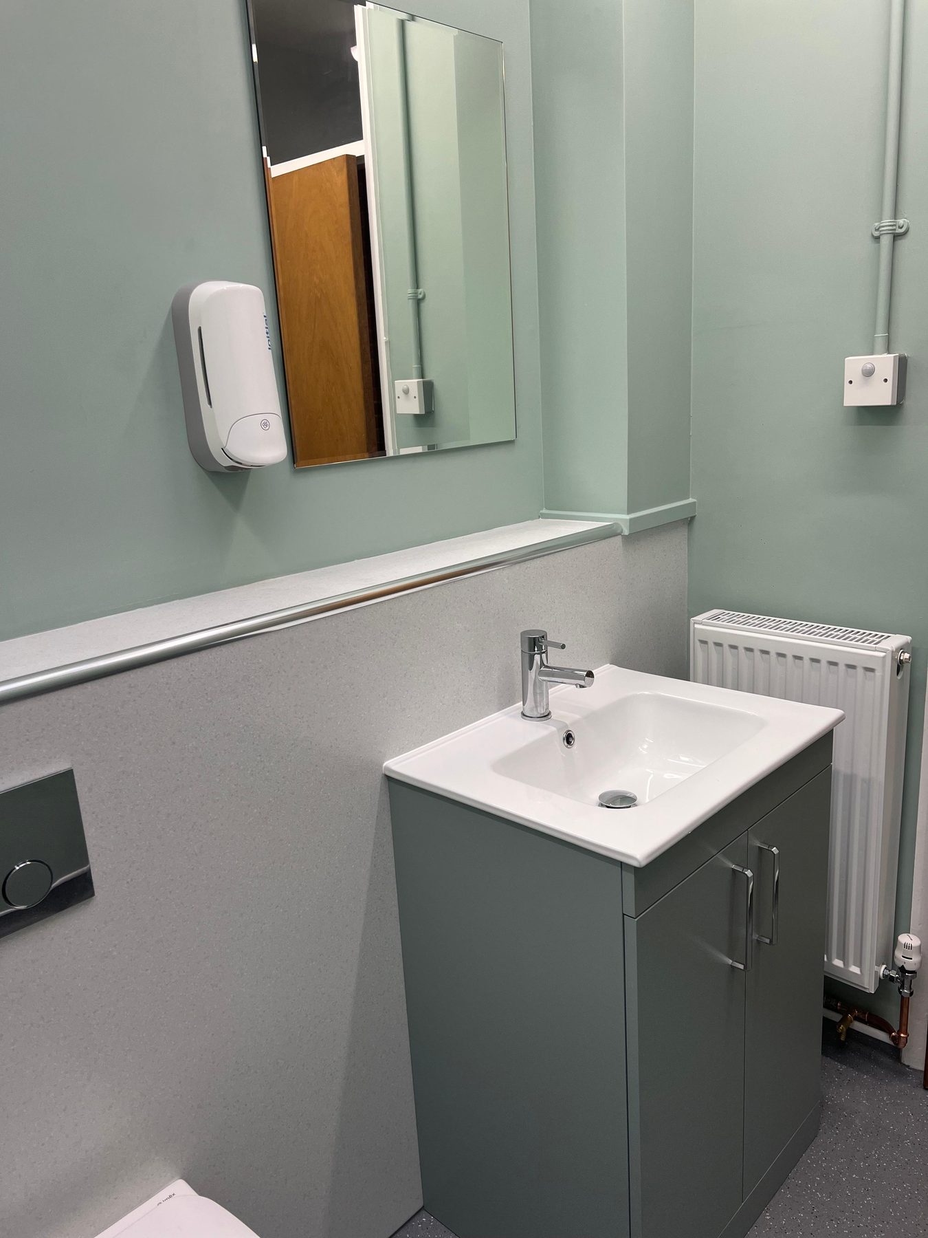 Staff toilet basin and radiator