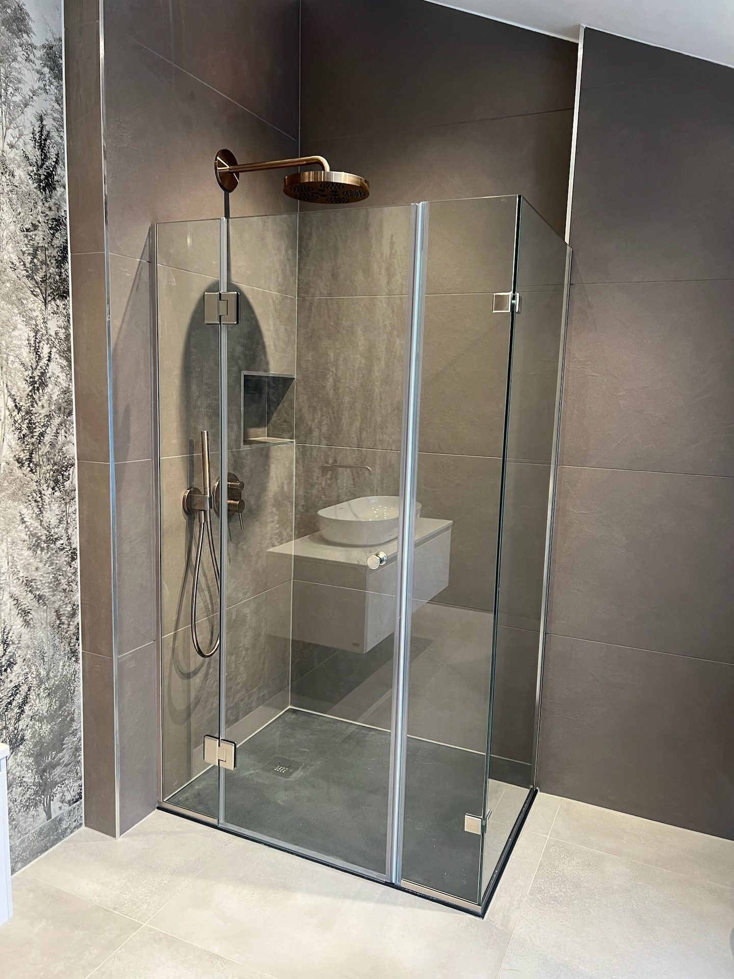 Walk-in shower